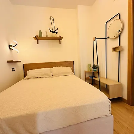 Smart Loft With Pool & Parking Jinetes דירה מאלגה